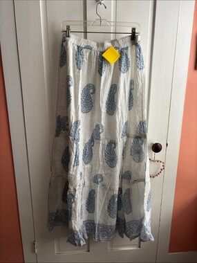 Roller Rabbit White Maxi Skirt with Blue Paisley Print NWT